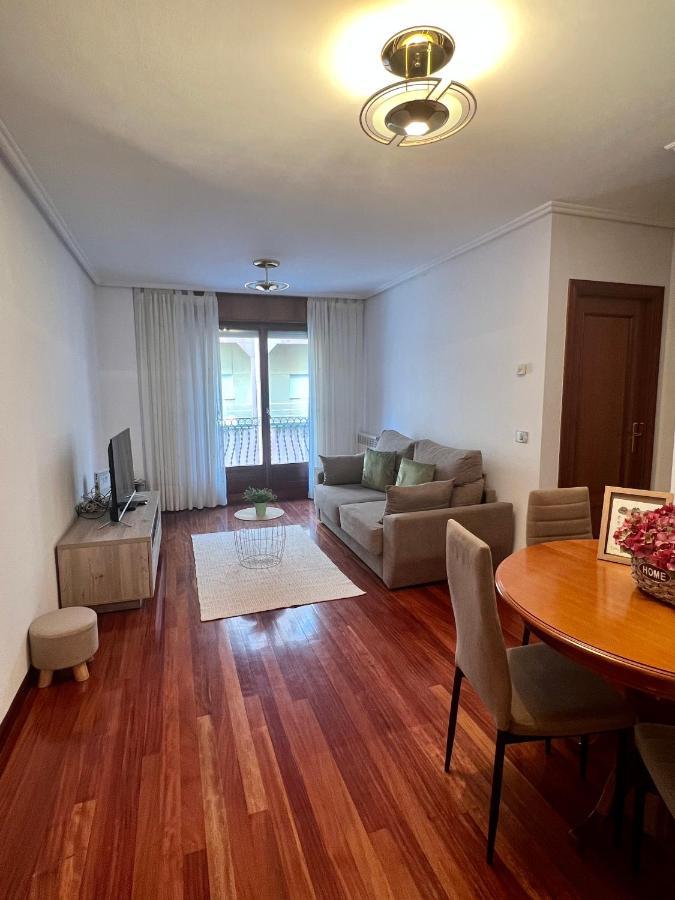 Piso Centrico A 10 Min De La Playa Con Garaje Incluido Apartment Castro Urdiales Exterior foto